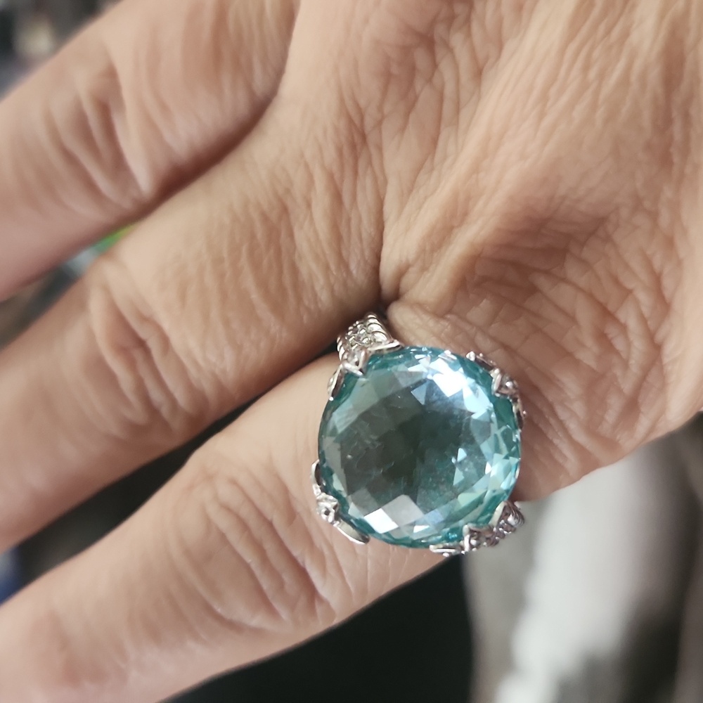 Judith Ripka Silver Ring with Blue/Green Aqua Gemstone. Size 10 925 - Picture 10 of 11